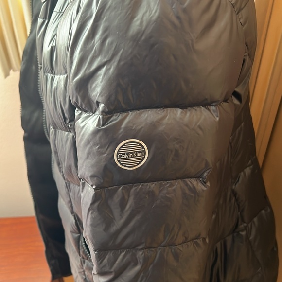 Calvin Klein light puffer jacket new - Picture 2 of 5